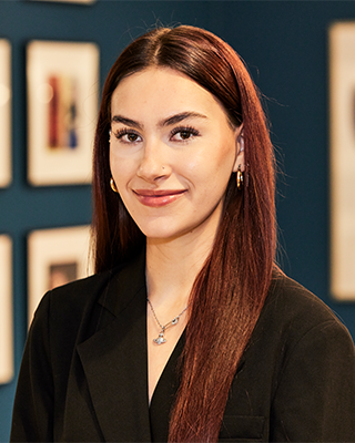 Headshot of Amelia Shelbourne furniture consultant at Peldon Rose